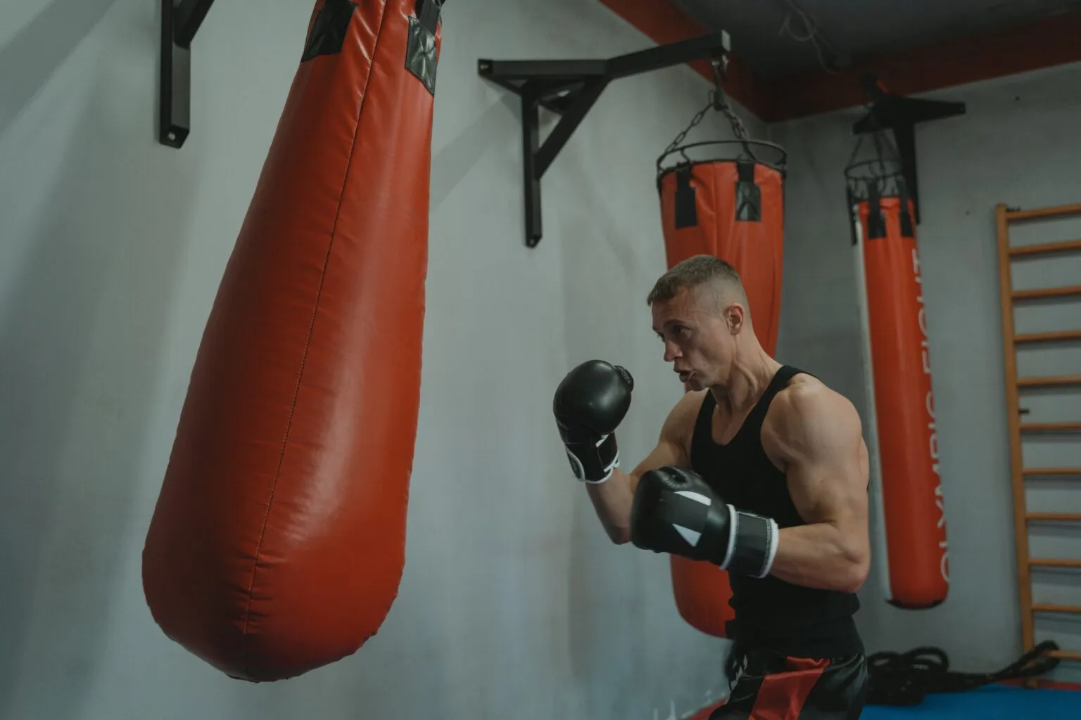 Checklist for Customized Boxing Protection: Gloves to Headgear