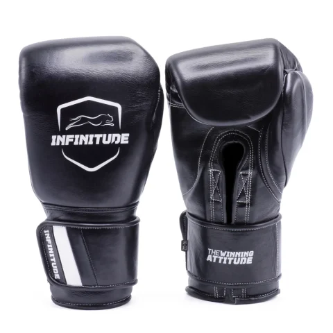 RAIDER PRO BOXING GLOVES | Black & White